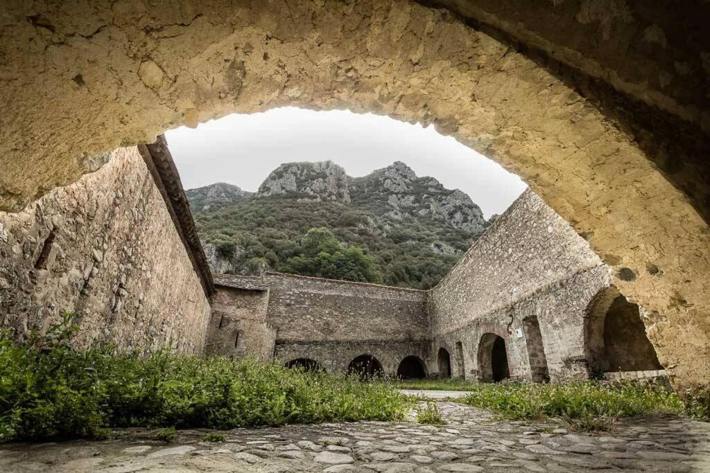 Les Maisons Du Conflent, Maisons Familiales En Pierre Au Coeur Des Remparts Вилфранш-дьо-Конфлон Екстериор снимка