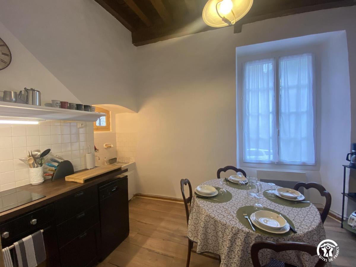 Les Maisons Du Conflent, Maisons Familiales En Pierre Au Coeur Des Remparts Вилфранш-дьо-Конфлон Екстериор снимка