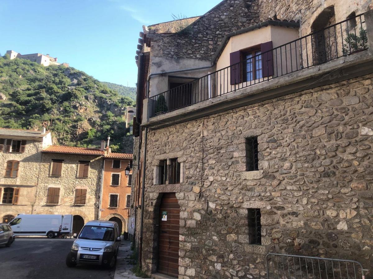 Les Maisons Du Conflent, Maisons Familiales En Pierre Au Coeur Des Remparts Вилфранш-дьо-Конфлон Екстериор снимка