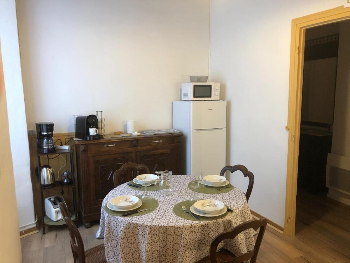 Les Maisons Du Conflent, Maisons Familiales En Pierre Au Coeur Des Remparts Вилфранш-дьо-Конфлон Екстериор снимка